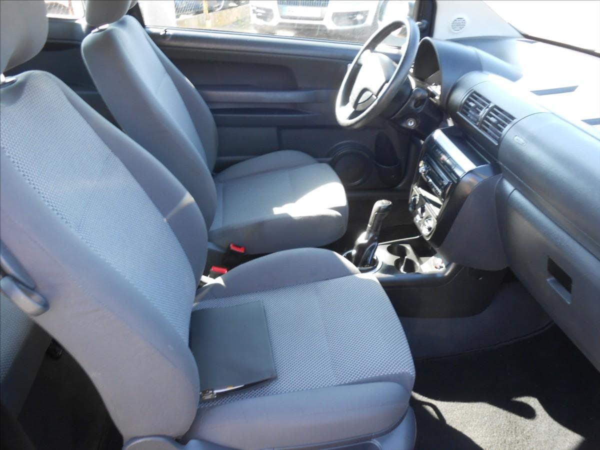 2007 Volkswagen FOX - 15