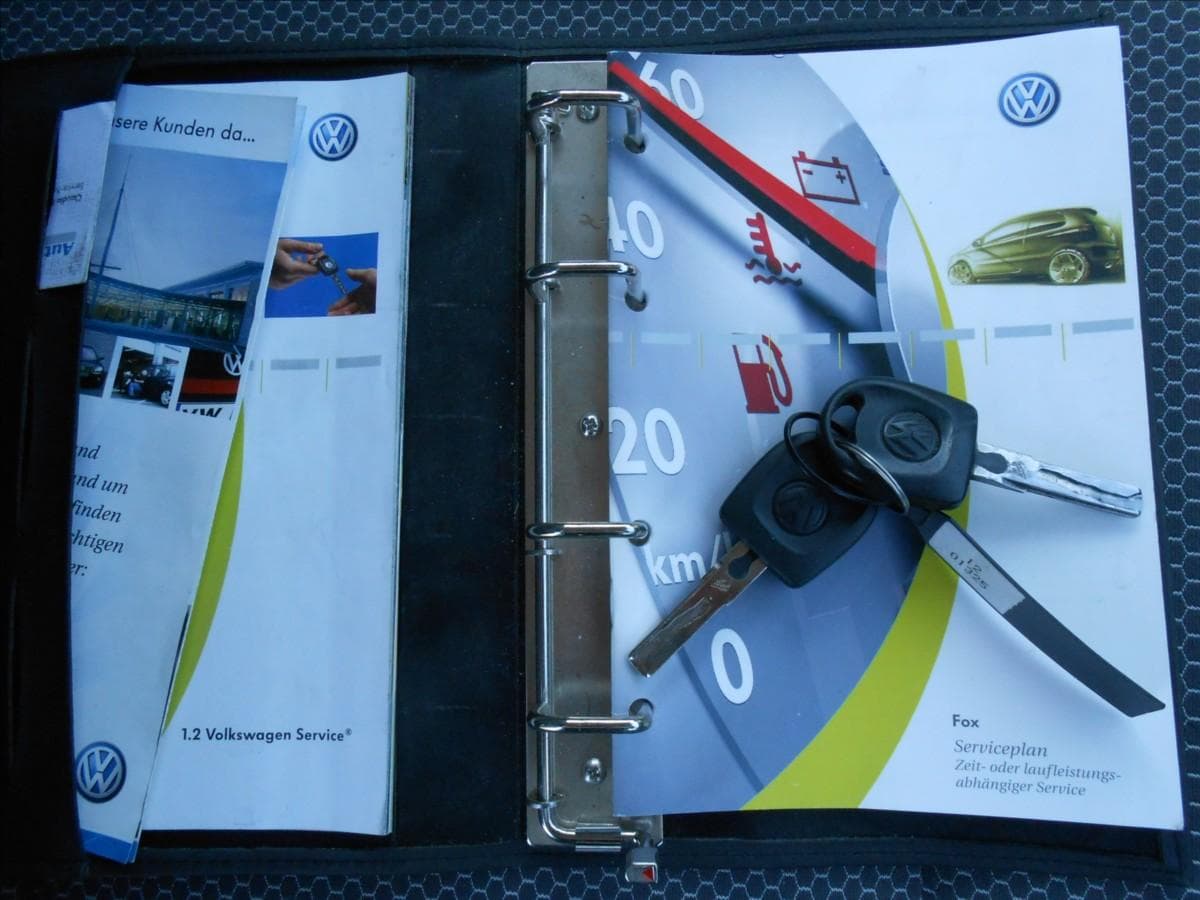 2007 Volkswagen FOX - 13