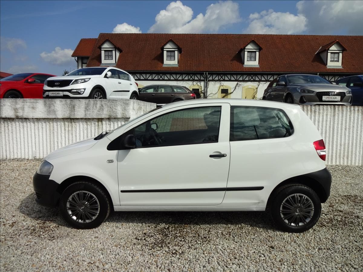 2008 Volkswagen FOX - 4