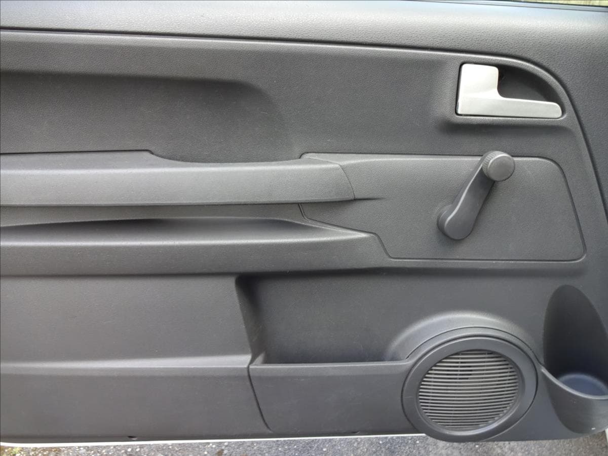2008 Volkswagen FOX - 19