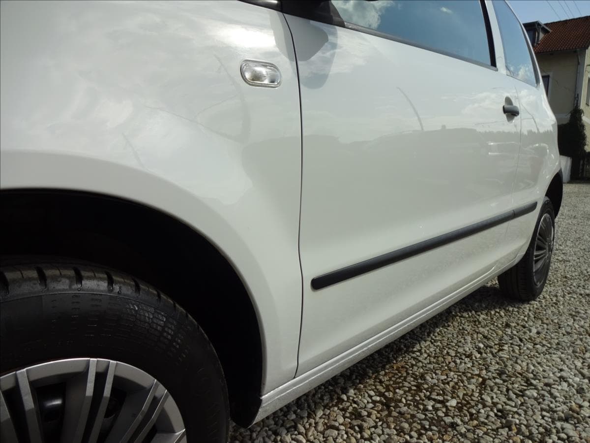 2008 Volkswagen FOX - 13