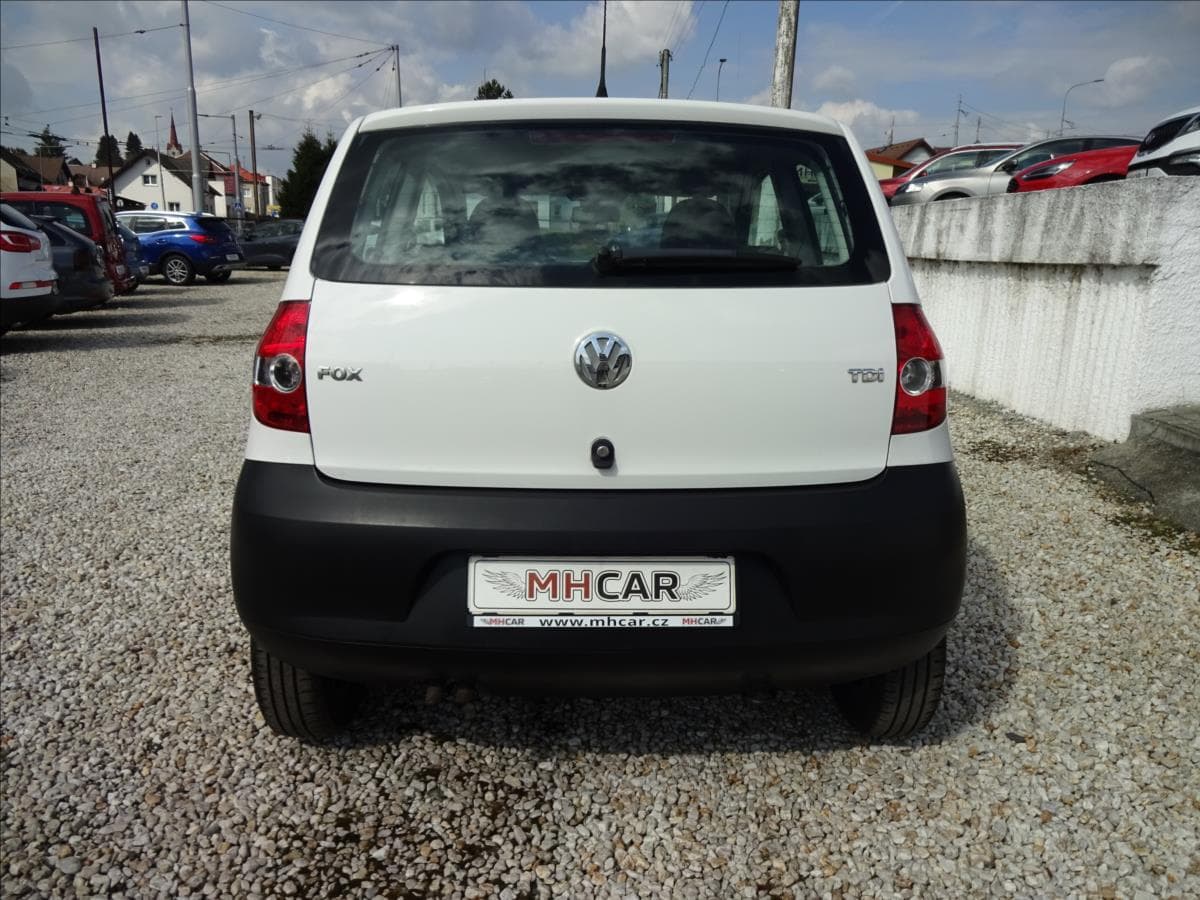 2008 Volkswagen FOX - 6