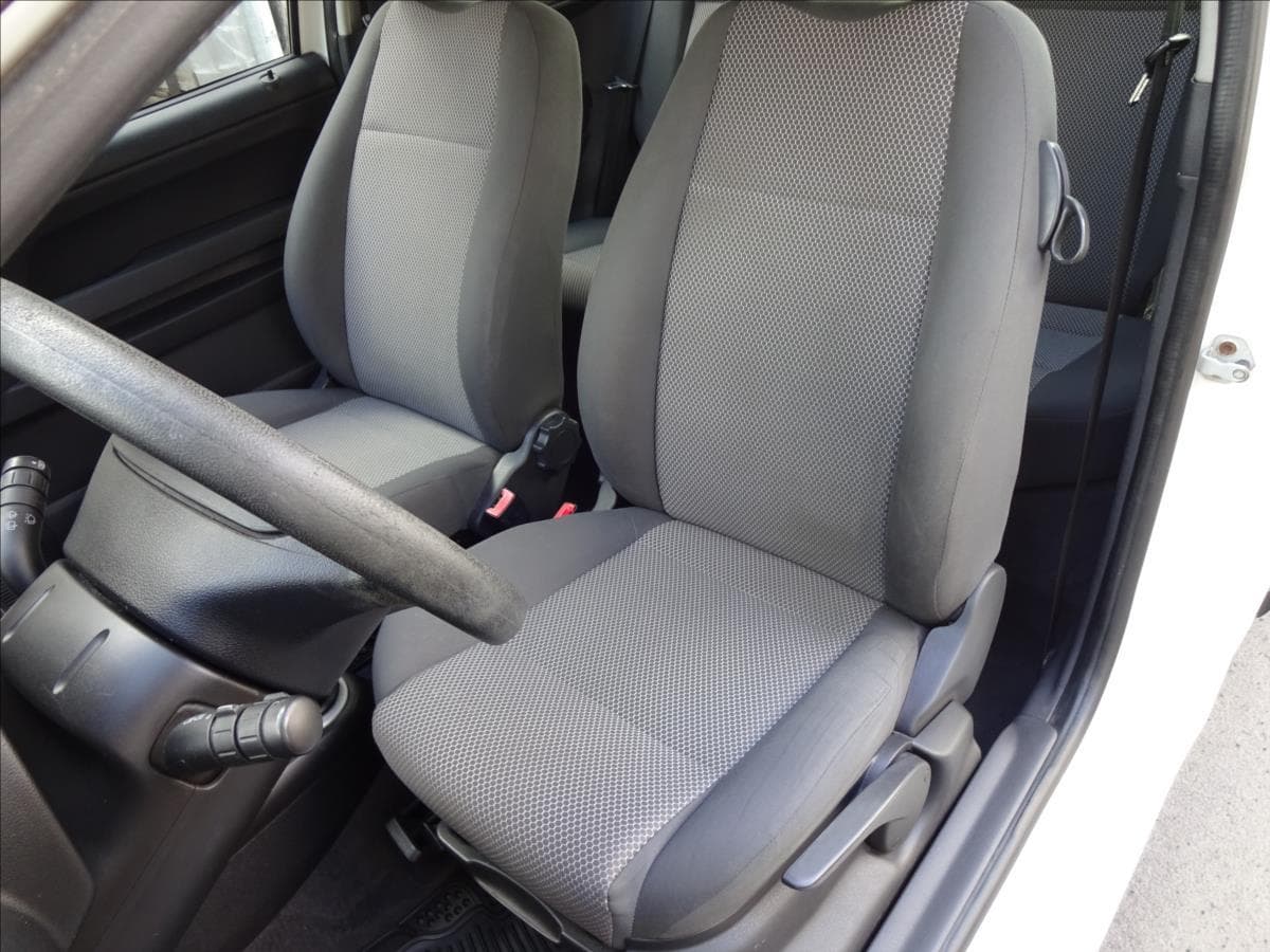 2008 Volkswagen FOX - 17