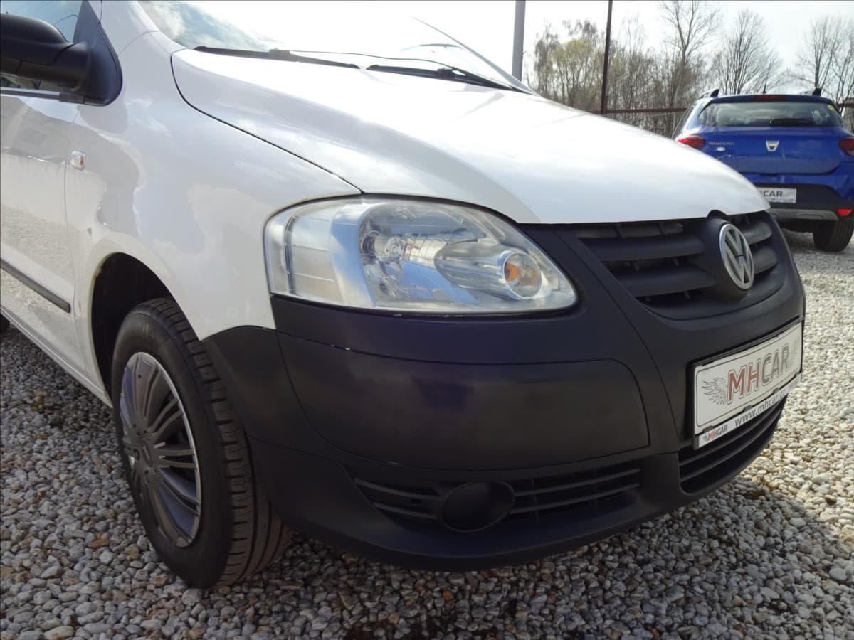 2008 Volkswagen FOX - 11