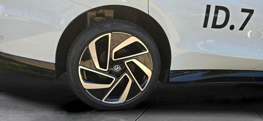 2025 Volkswagen ID.7 - 3