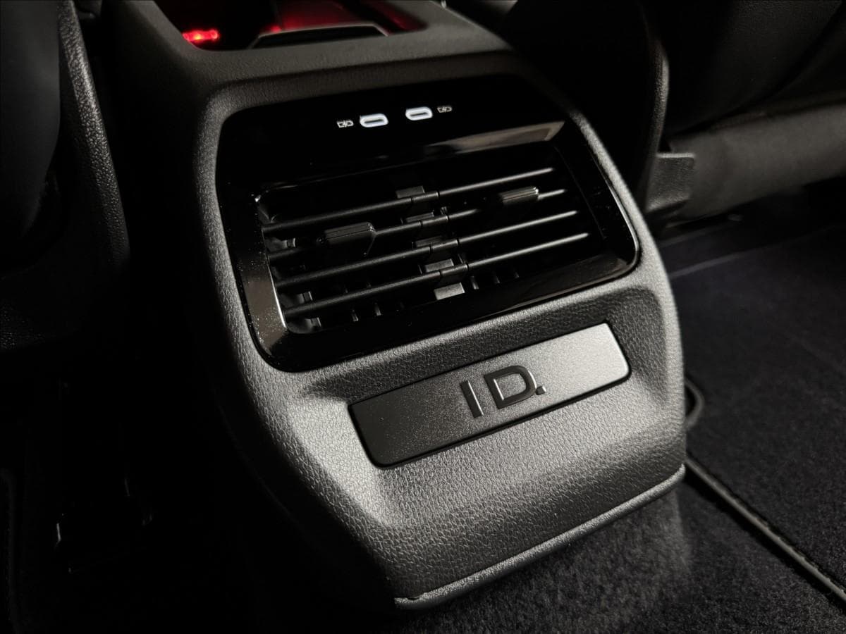 2022 Volkswagen Id.4 - 15