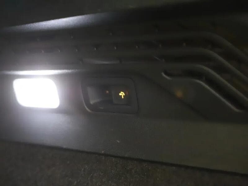 2020 Volkswagen Id.4 - 19