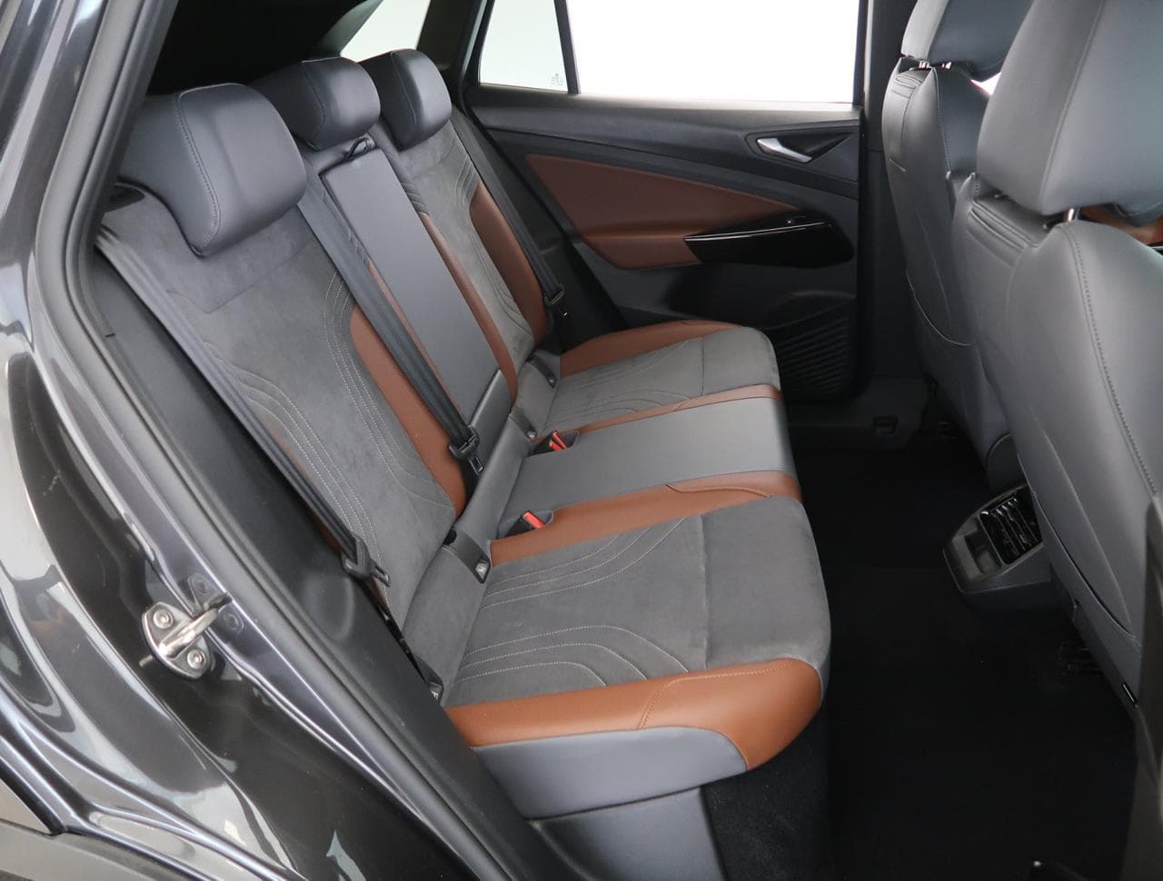 2020 Volkswagen ID.4 - 13