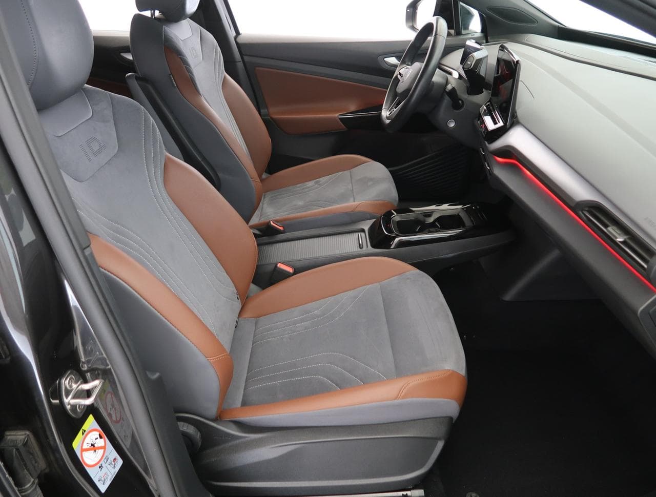 2020 Volkswagen ID.4 - 12