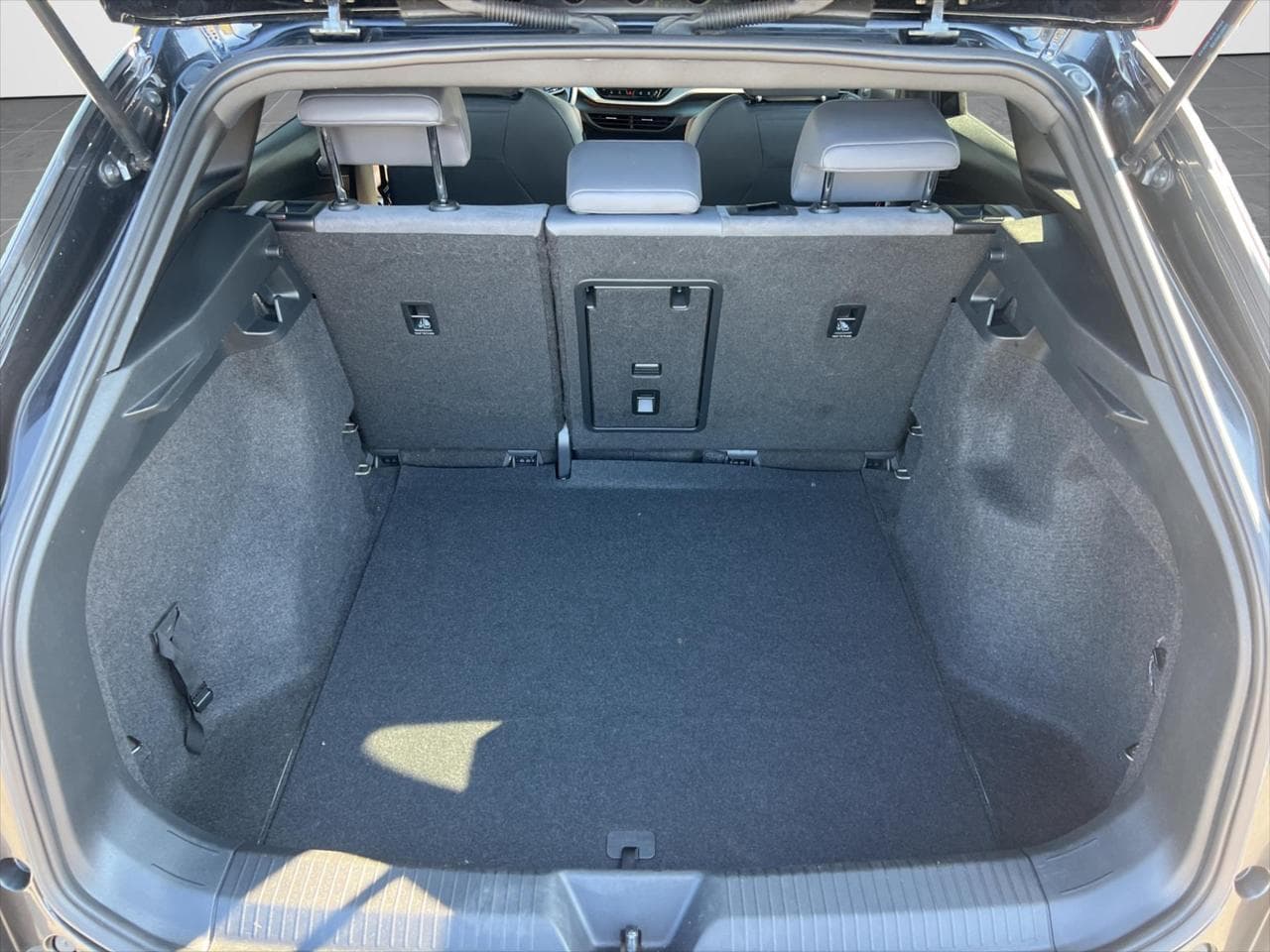 2020 Volkswagen ID.4 - 11