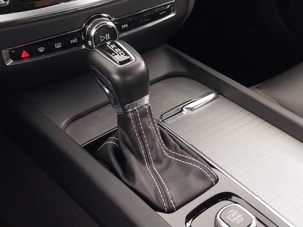 2019 Volvo S60 - 19