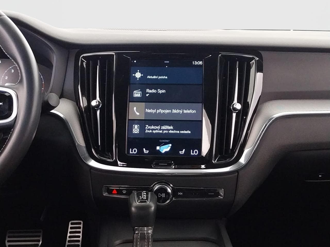 2019 Volvo S60 - 18