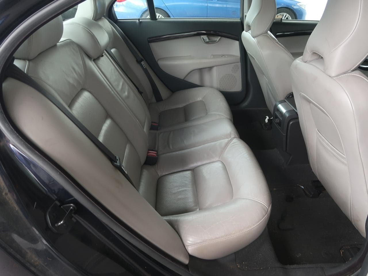 2009 Volvo S80 - 13