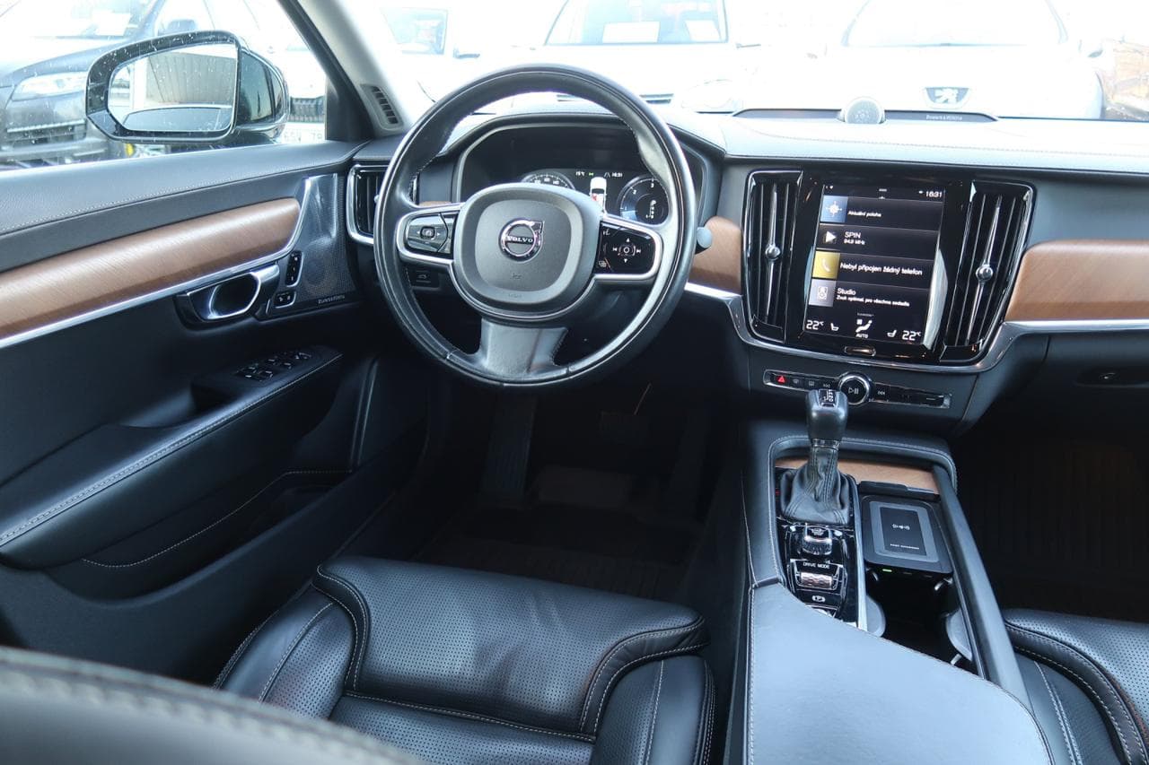 2018 Volvo S90 - 9