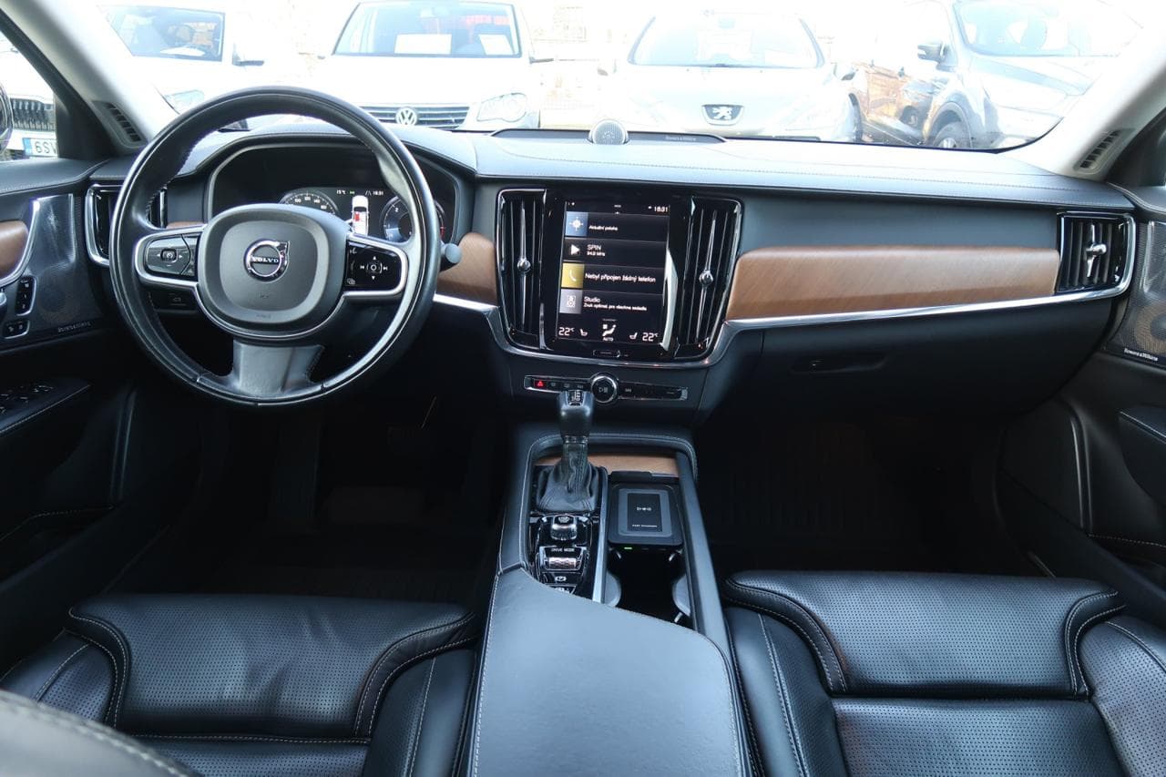 2018 Volvo S90 - 10