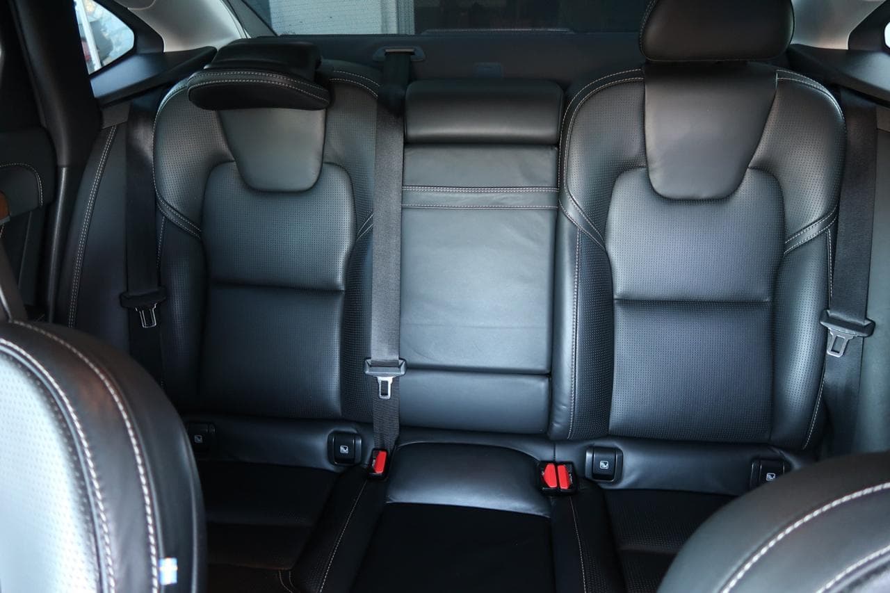 2018 Volvo S90 - 14