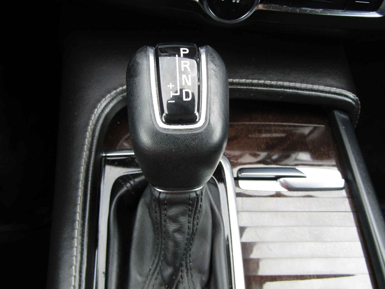 2017 Volvo S90 - 21