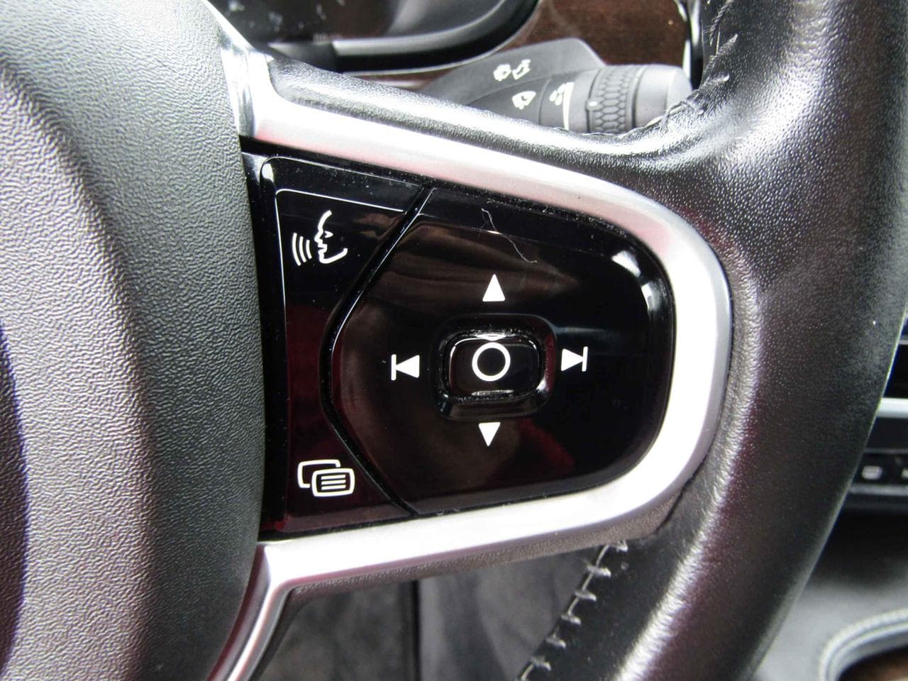 2017 Volvo S90 - 15