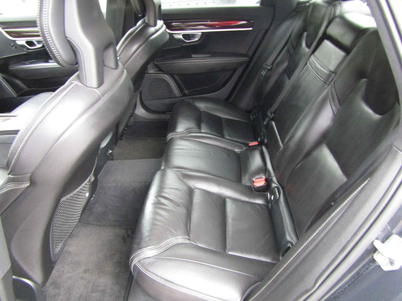2017 Volvo S90 - 10