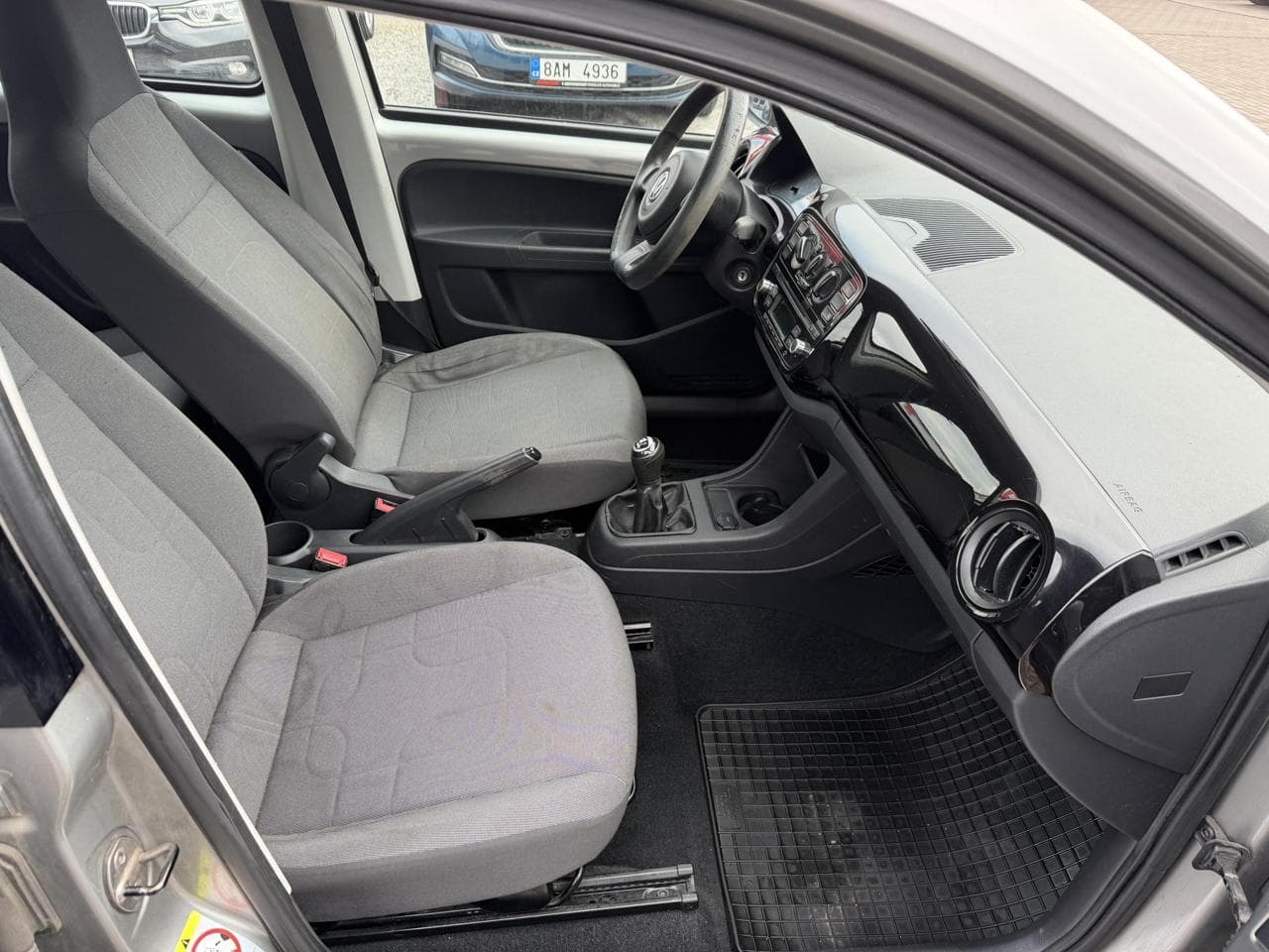 2013 Volkswagen UP! - 12
