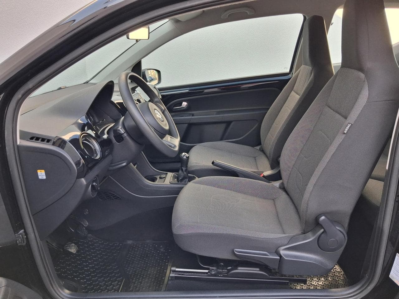 2012 Volkswagen UP! - 8