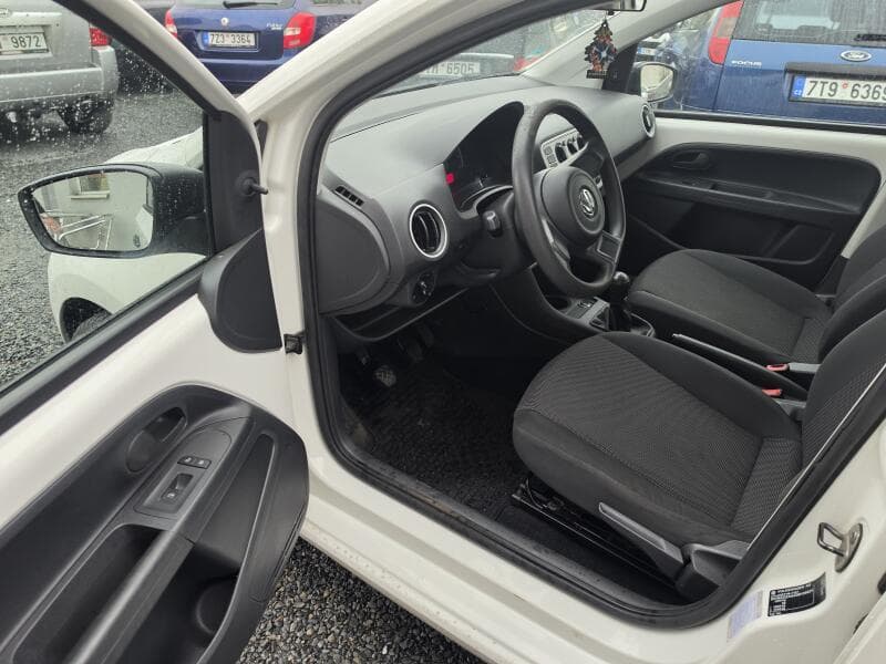 2013 Volkswagen UP! - 9