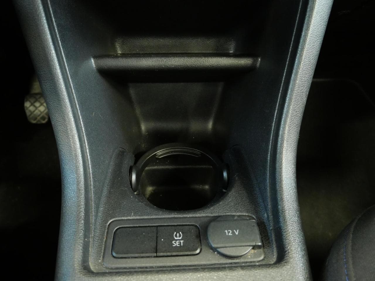 2016 Volkswagen UP! - 16