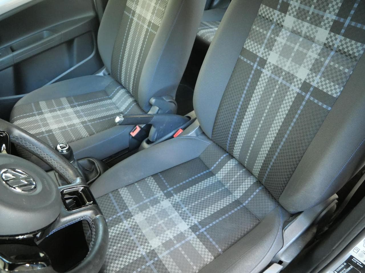 2016 Volkswagen UP! - 9