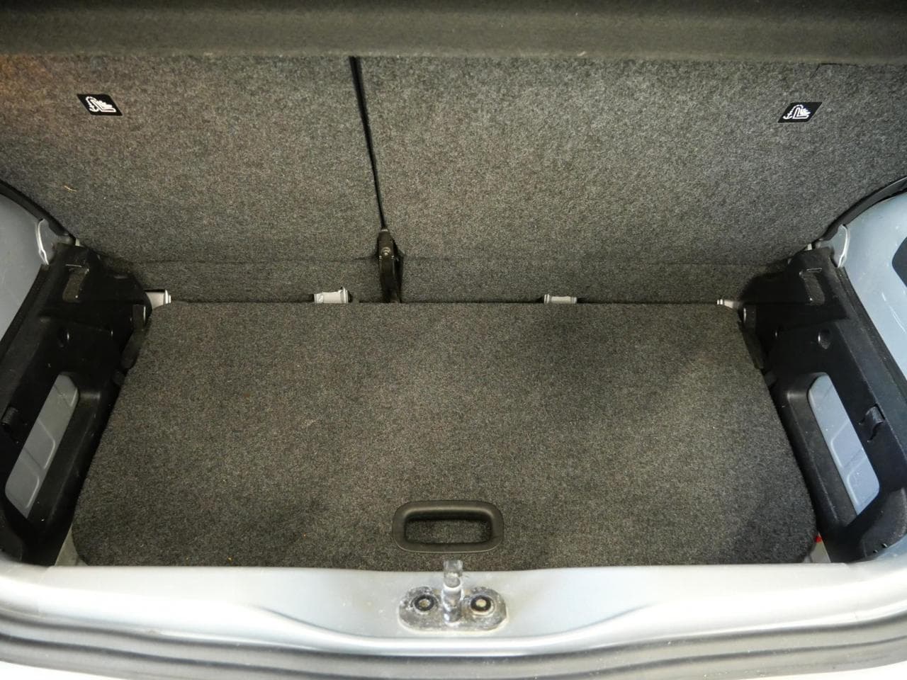2016 Volkswagen UP! - 7
