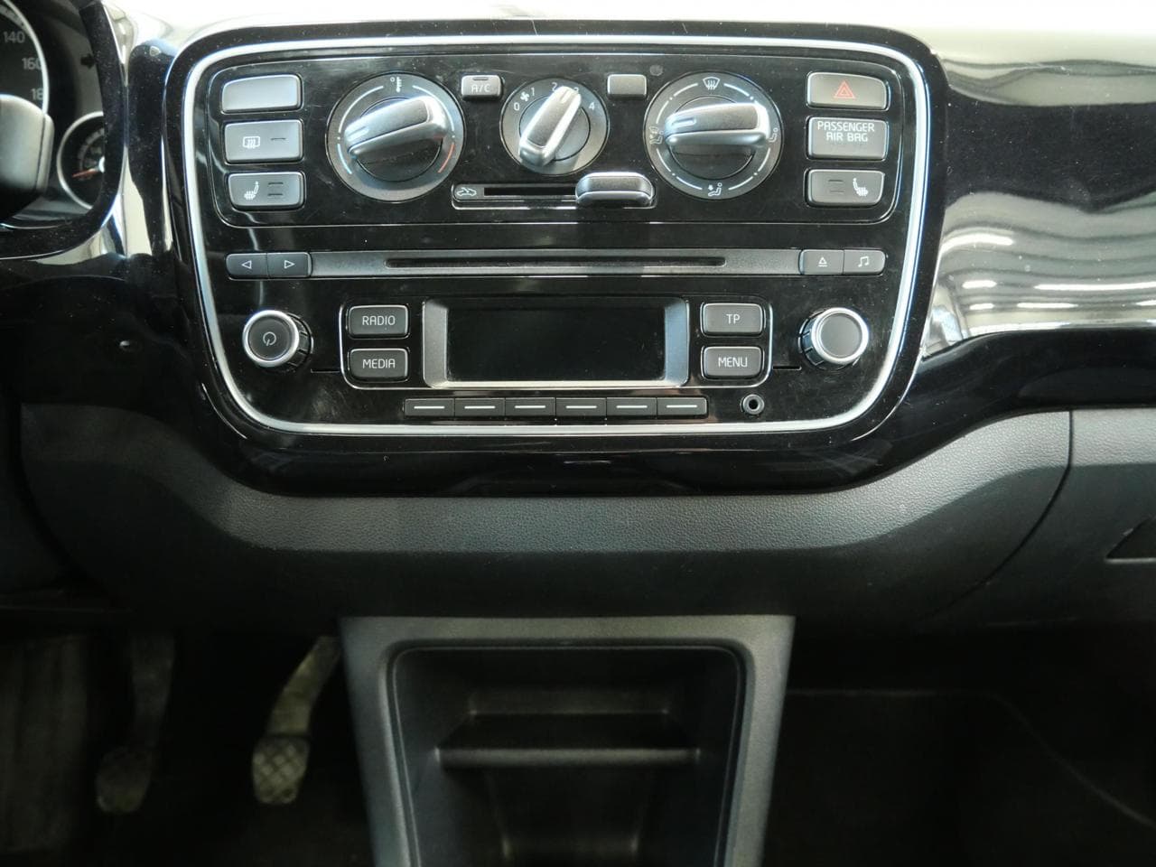 2016 Volkswagen UP! - 13