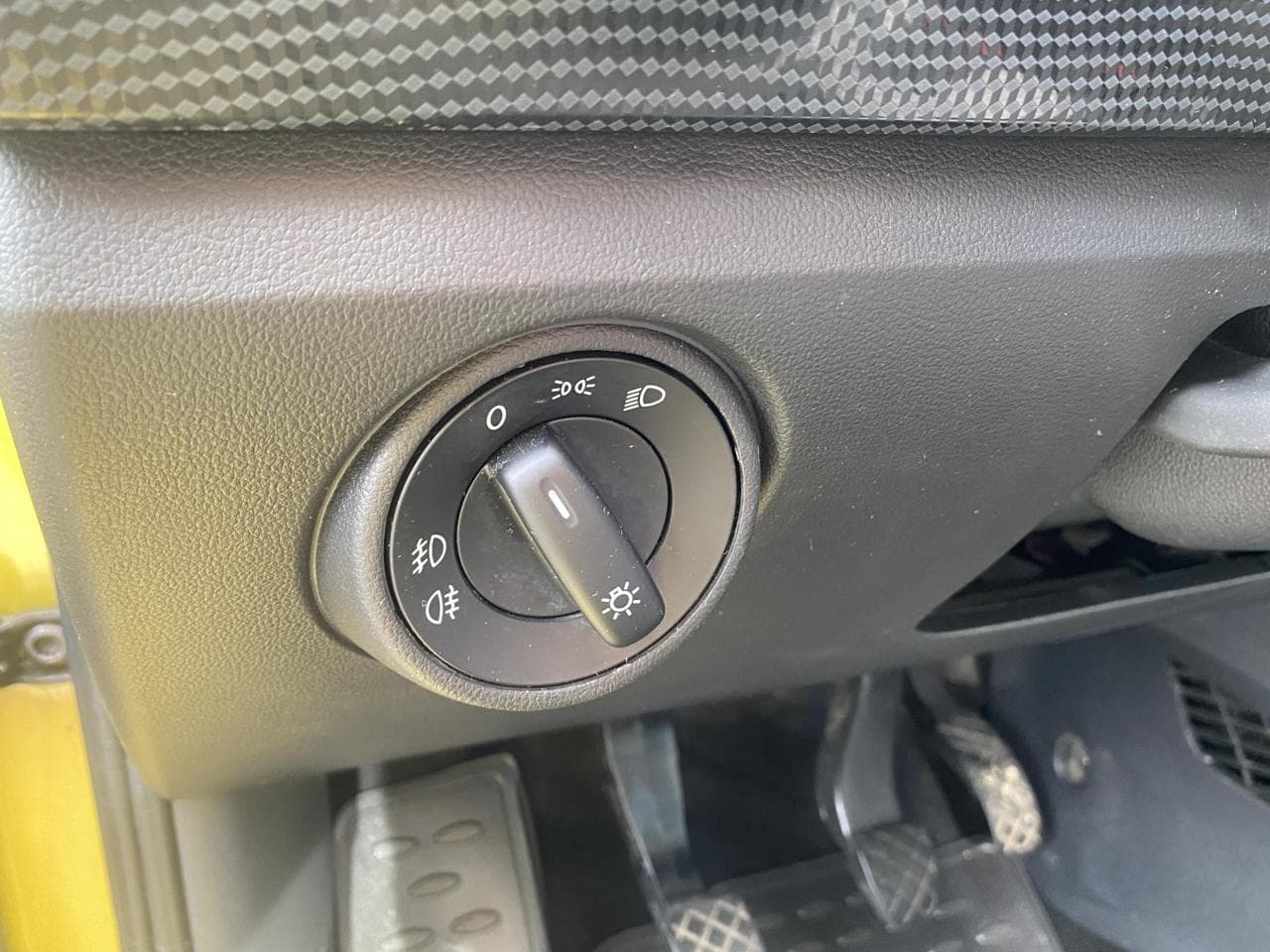 2018 Volkswagen UP! - 18