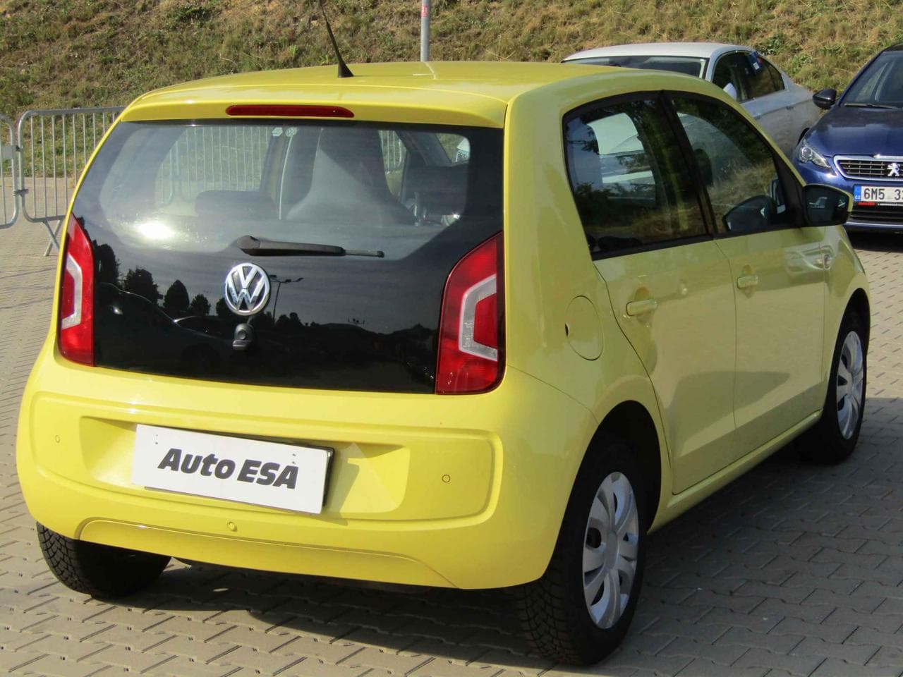 2015 Volkswagen UP! - 4