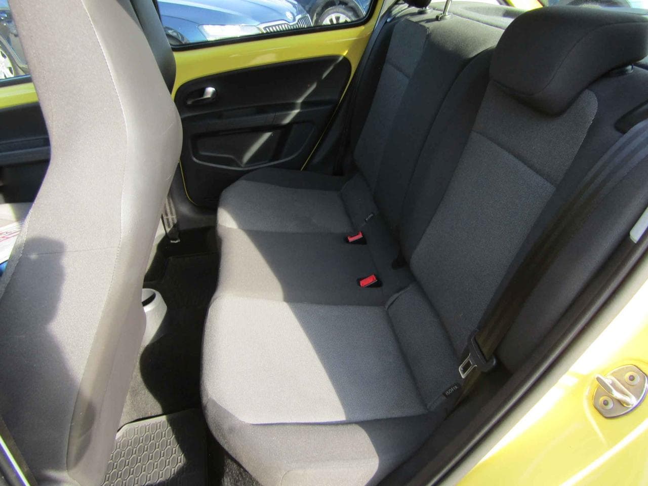 2015 Volkswagen UP! - 10
