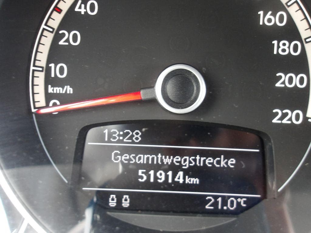2019 Volkswagen UP! - 27