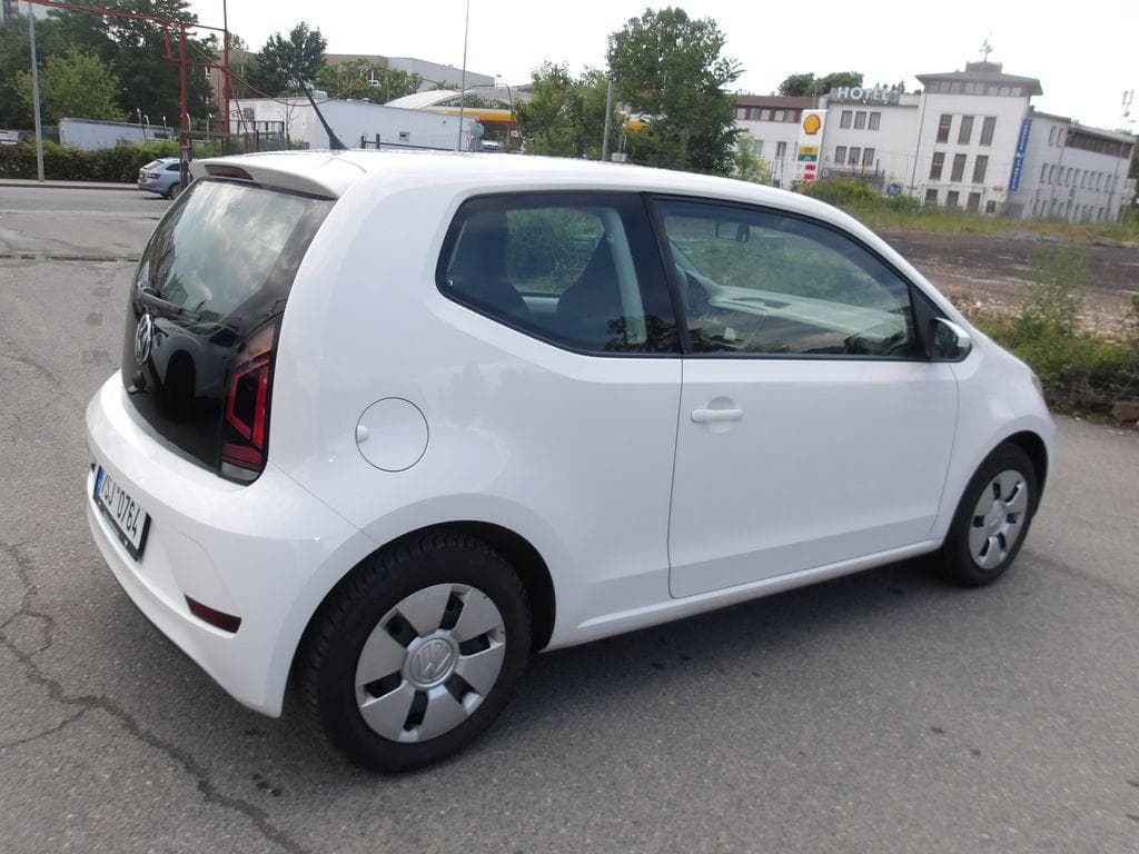 2019 Volkswagen UP! - 8