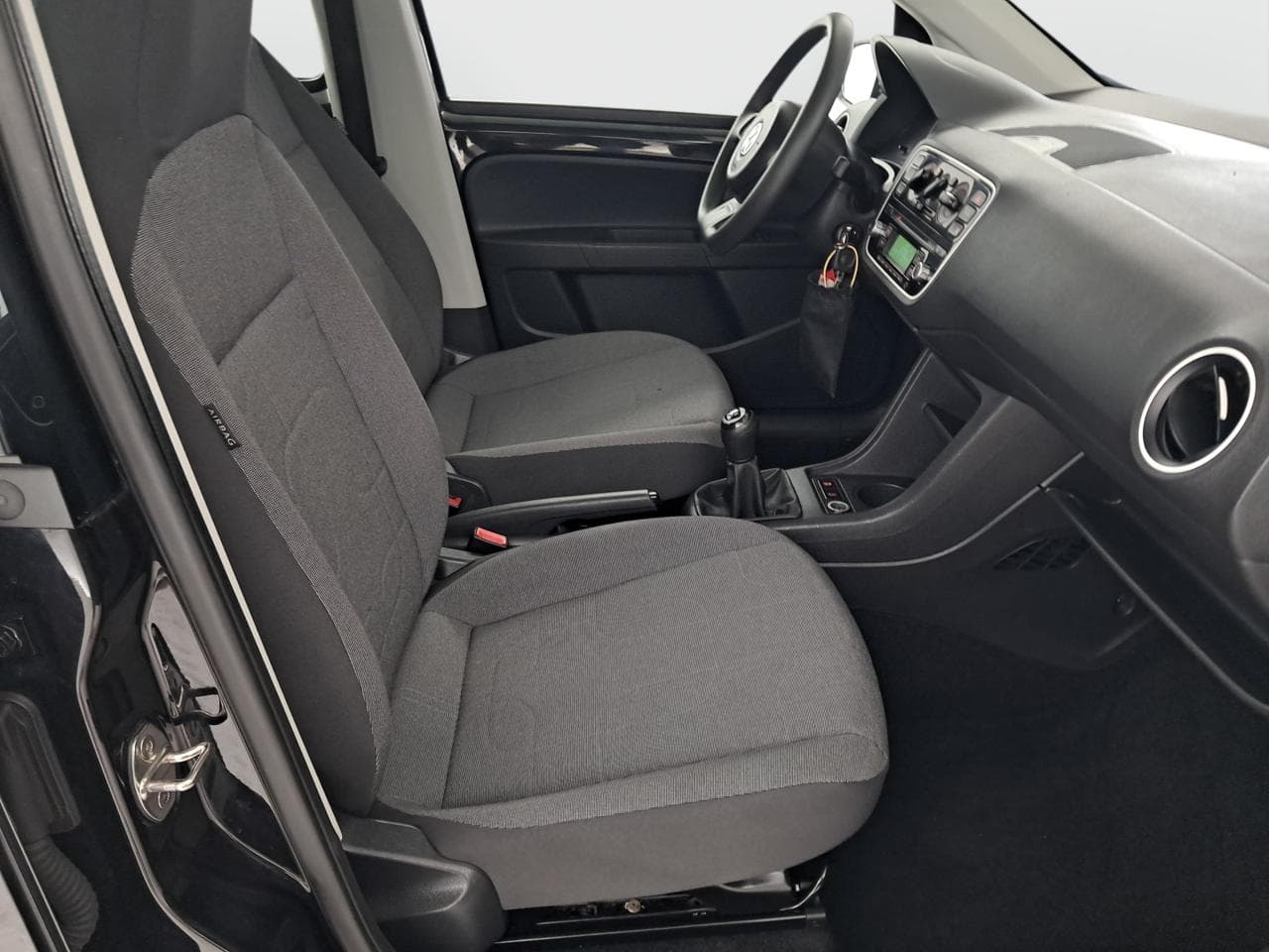 2014 Volkswagen UP! - 12