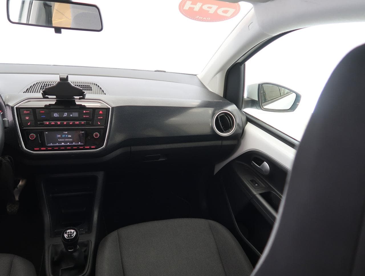 2022 Volkswagen UP! - 11