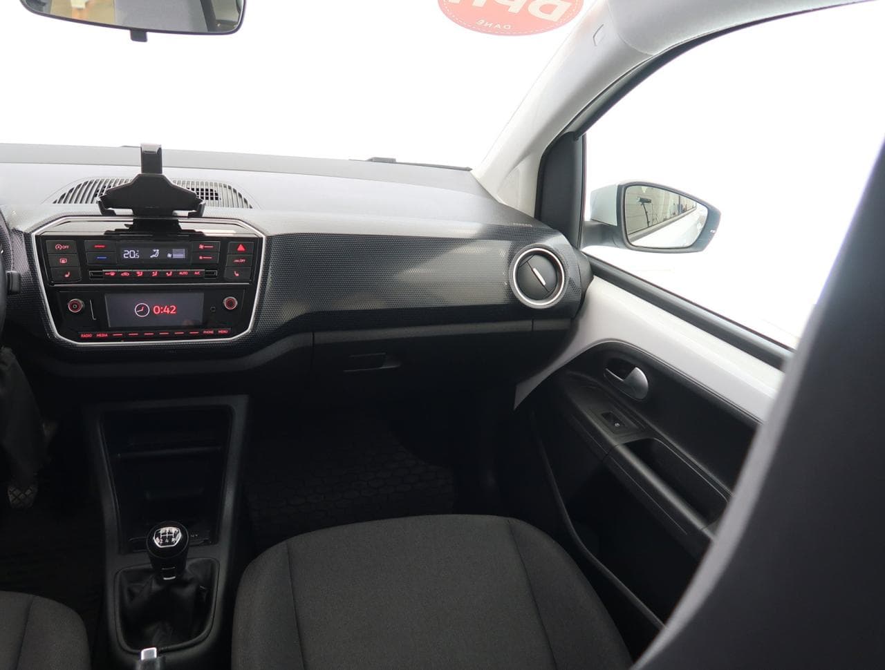 2022 Volkswagen UP! - 11