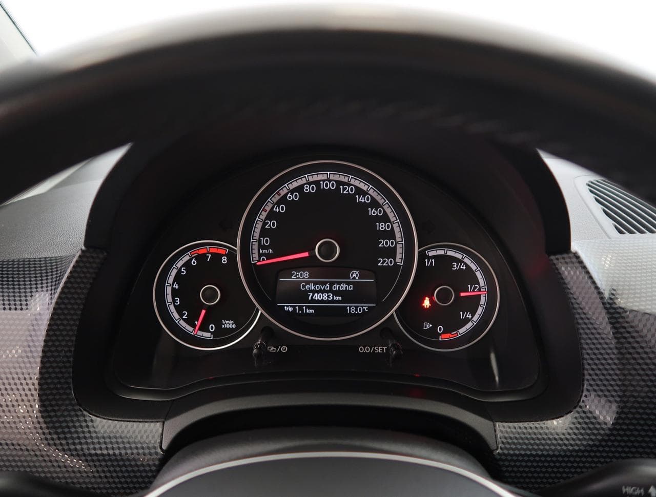 2022 Volkswagen UP! - 17