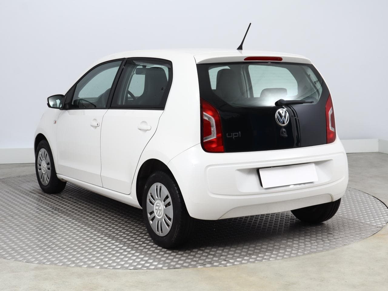 2015 Volkswagen UP! - 5