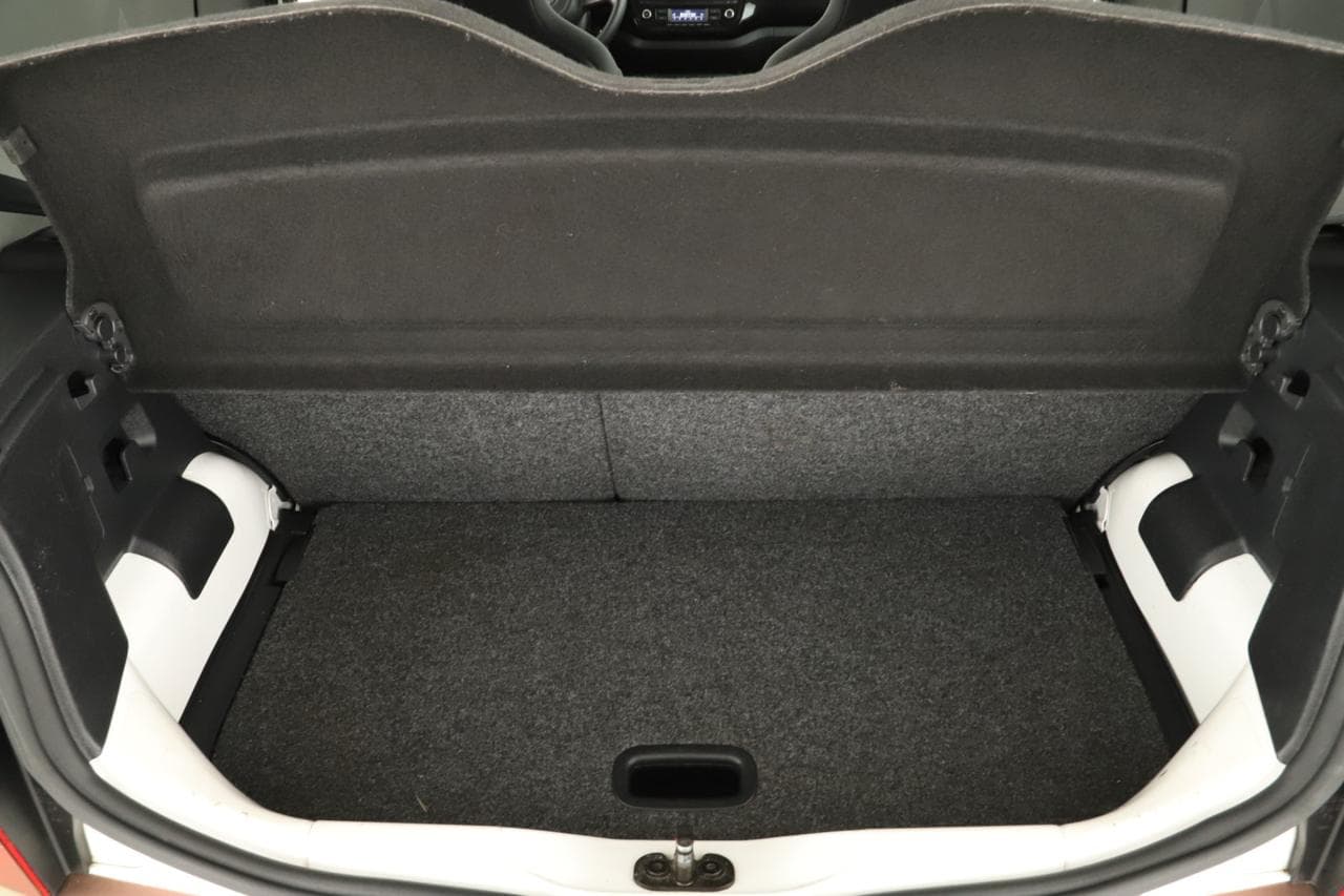 2012 Volkswagen UP! - 18