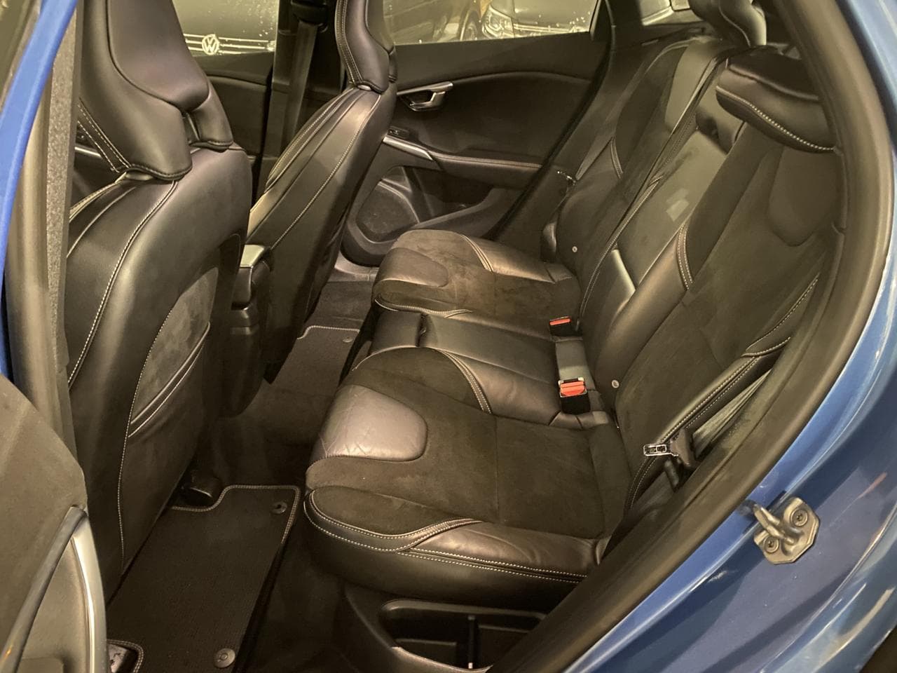 2015 Volvo V40 - 10
