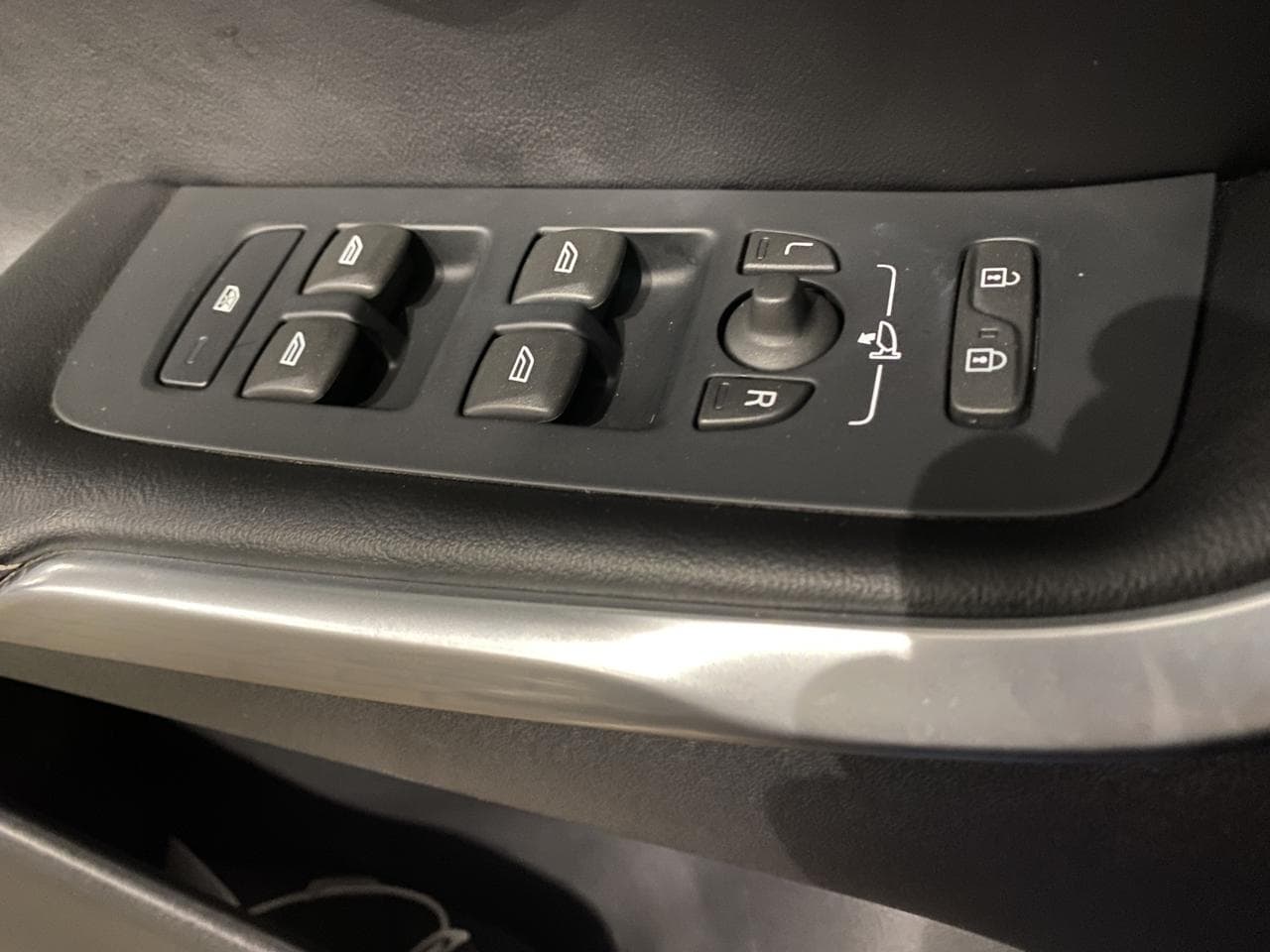 2015 Volvo V40 - 11