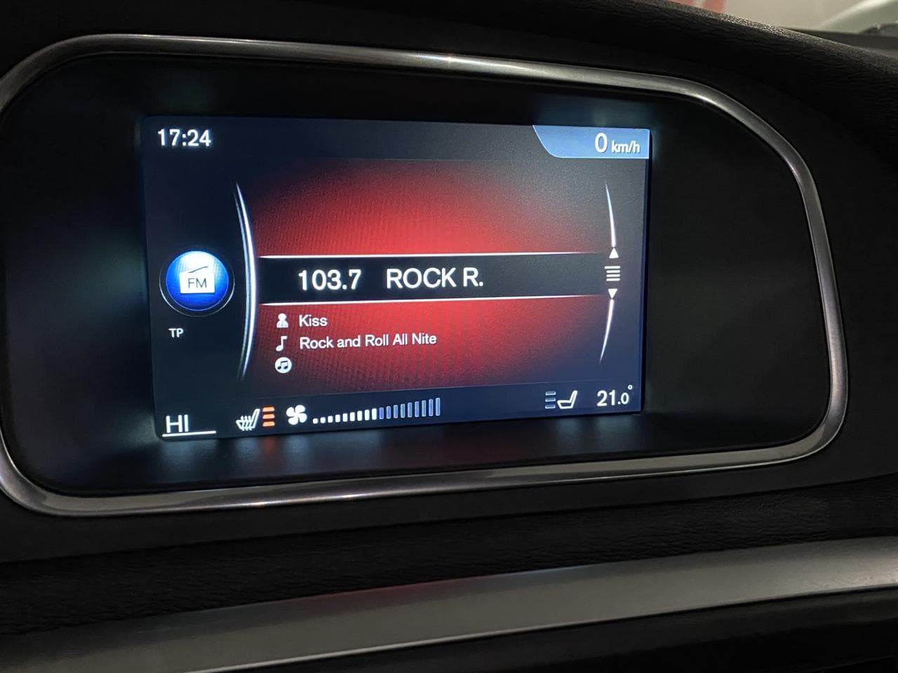 2015 Volvo V40 - 15