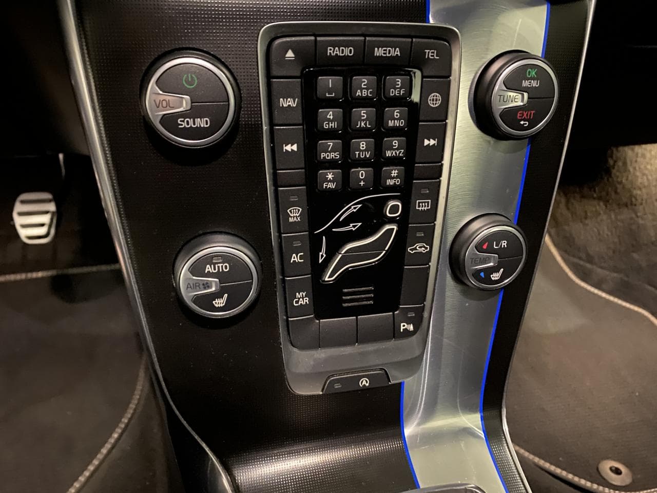 2015 Volvo V40 - 14