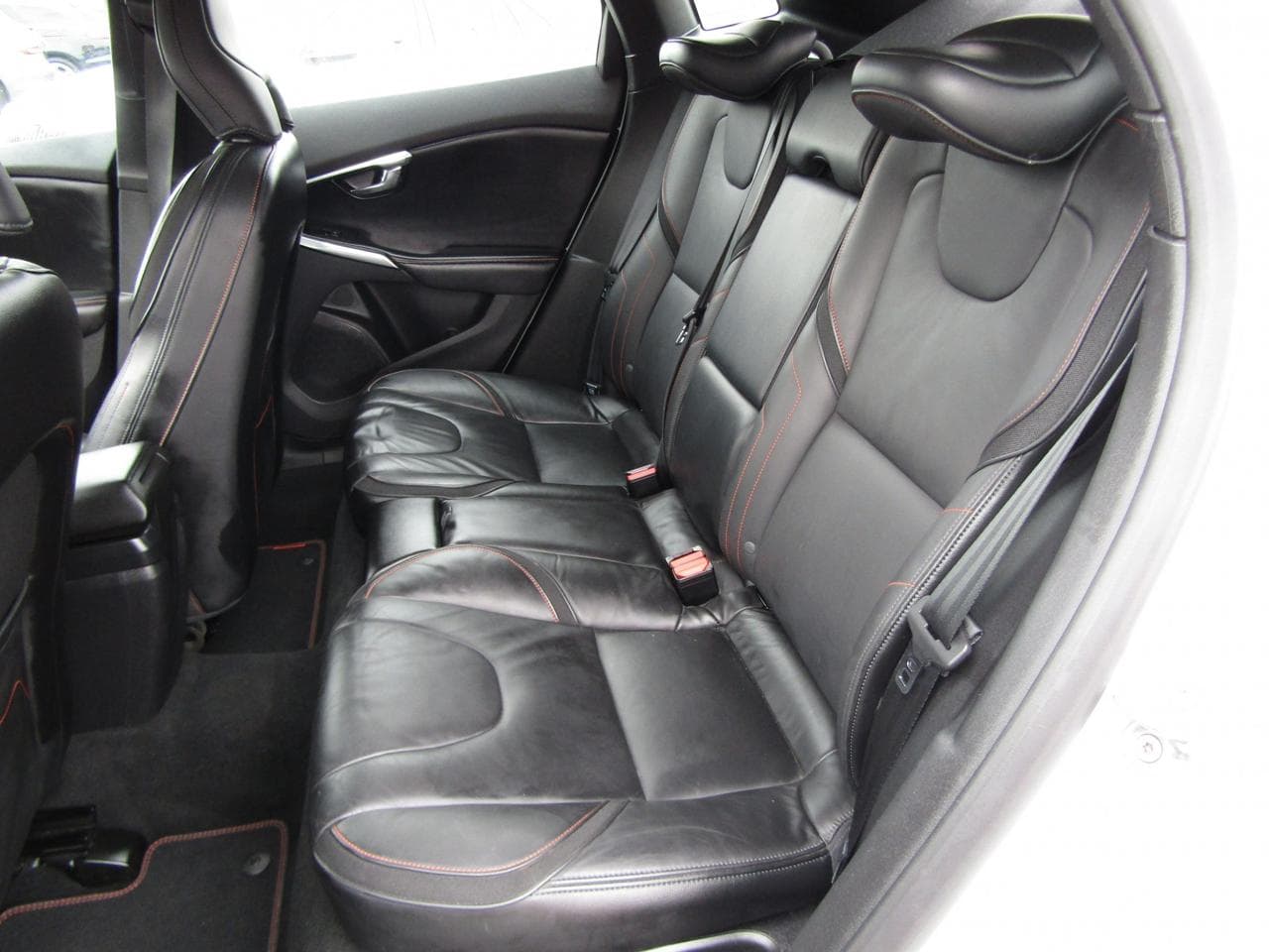 2015 Volvo V40 - 10