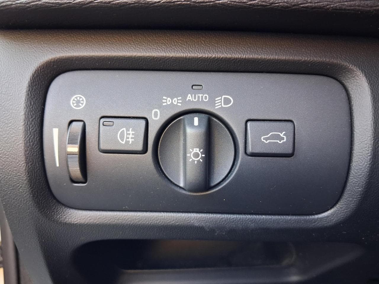 2013 Volvo V40 - 13