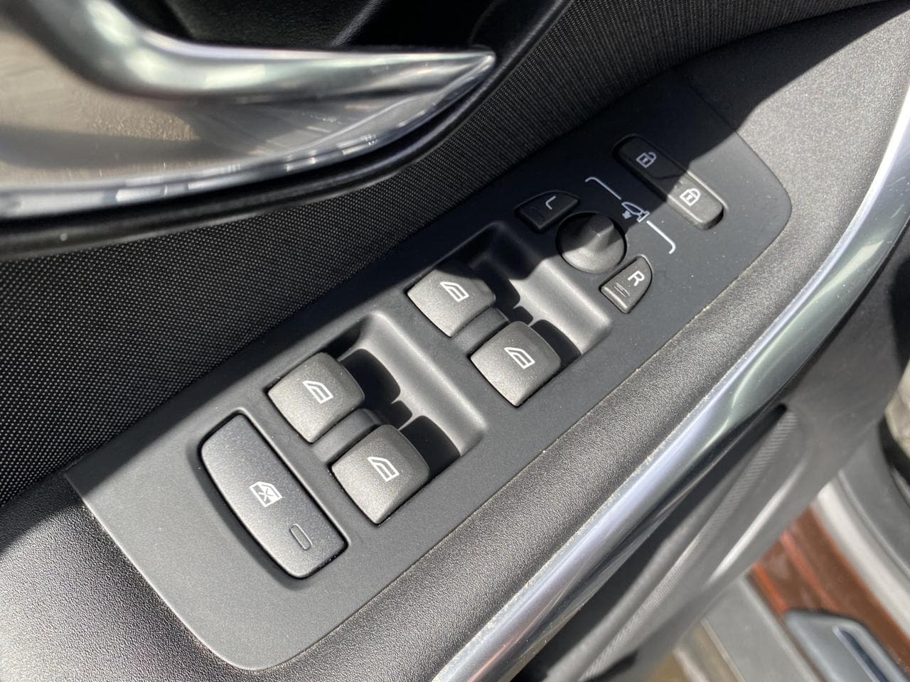 2018 Volvo V40 - 13
