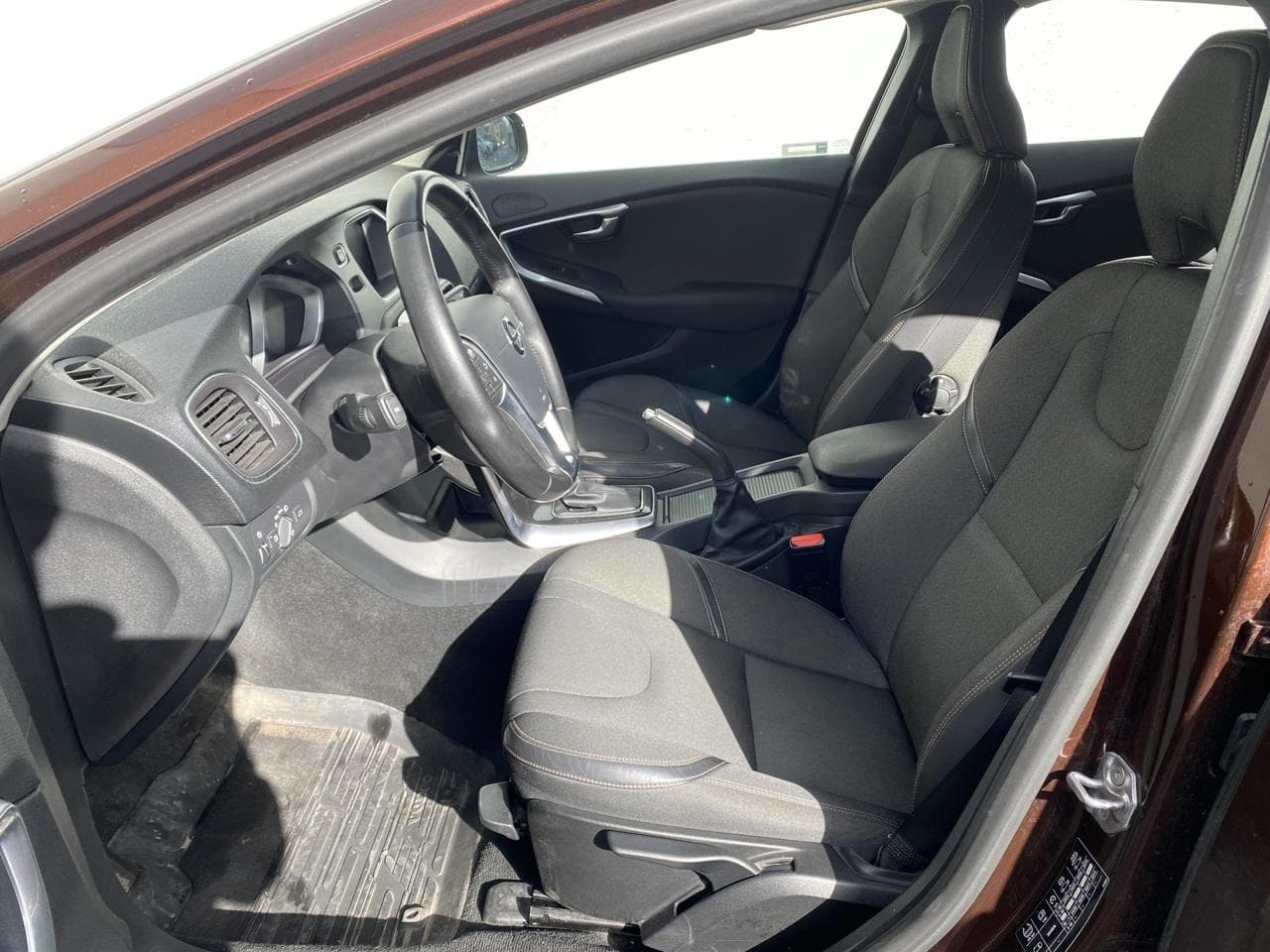 2018 Volvo V40 - 9