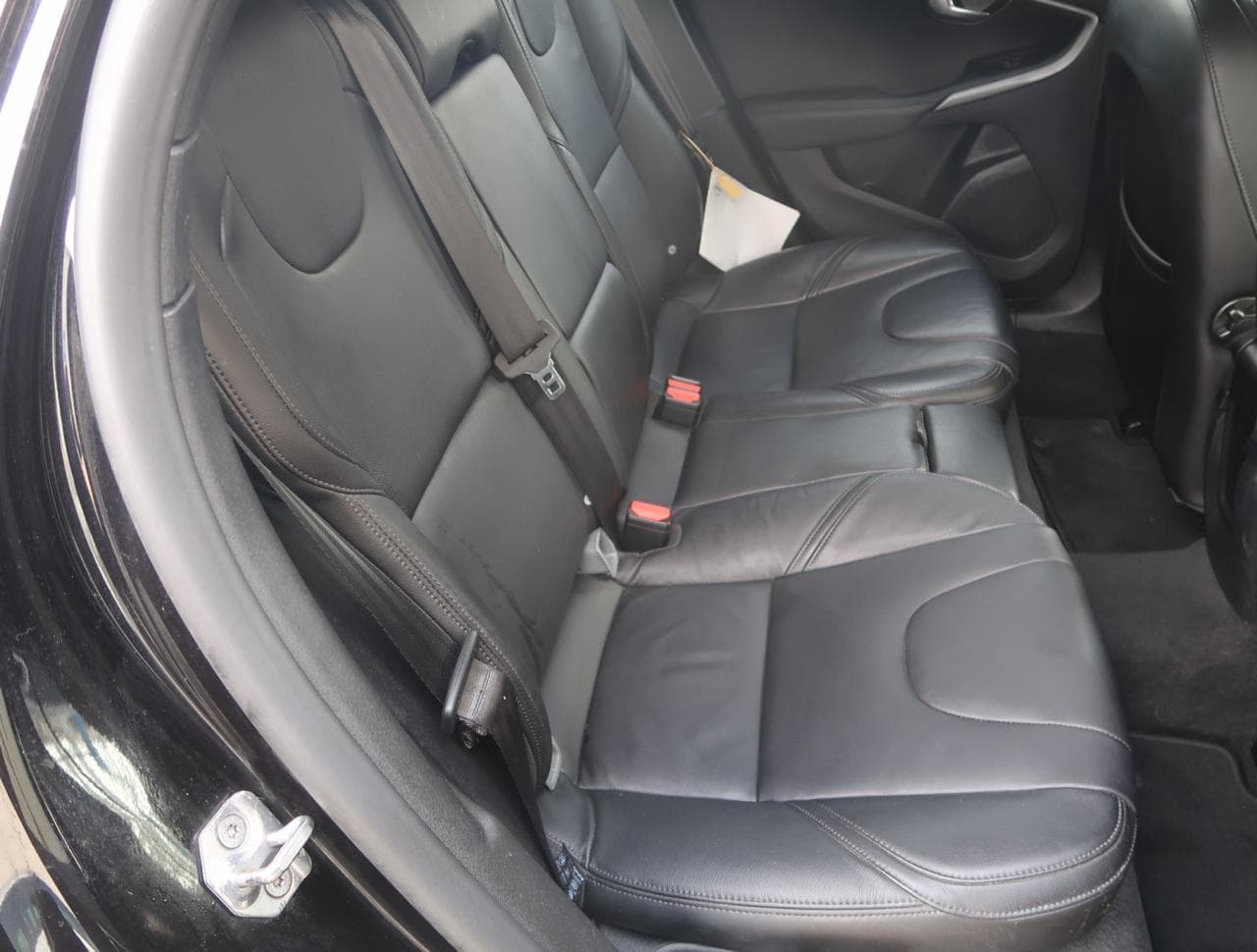 2017 Volvo V40 - 13